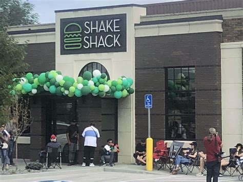 Utahs First Shake Shack Opens Gathers Hundreds Of Customers Kutv