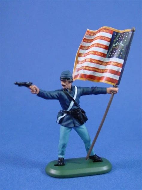 Britains Deetail Civil War Union Toy Soldiers 28th Pa Regiment Flag Bearer