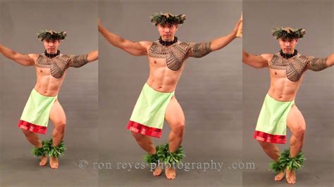 Ron Reyes Photography Behind The Scenes Singing Hanau Kealii Hula Auana