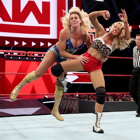 Raw Lacey Evans Vs Charlotte Flair Wwe Photo Fanpop