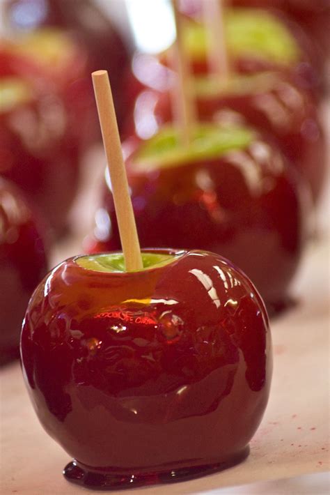 Candied Apples Candied Apples On Display On The Wildwood B Flickr