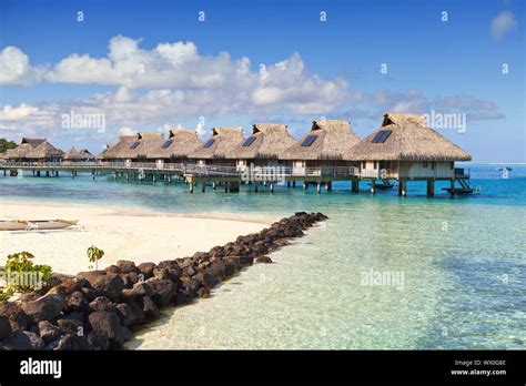 Tropical Islands Huts Wooden Houses Hi Res Stock Photography And Images