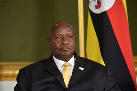 Ouganda Yoweri Museveni Promet Un Avenir Radieux à Son Peuple Ejobi