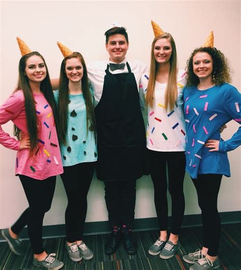 50 Group Halloween Costumes That Are Seriously Squad Goals Halloween Costumes For Work Cute