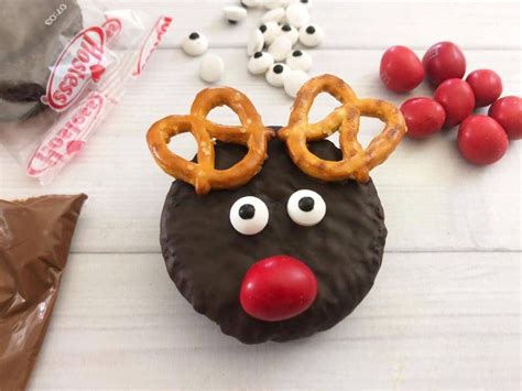 View top rated christmas appetizers for kids parties recipes with ratings and reviews. 12 Sweet Christmas Snack Ideas For Kids This Christmas | Christmas snacks, Kids party snacks ...