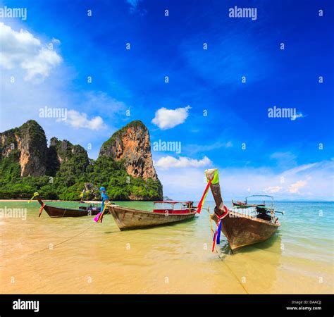 Thailand Karst Island Boat Limestone Hi Res Stock Photography And