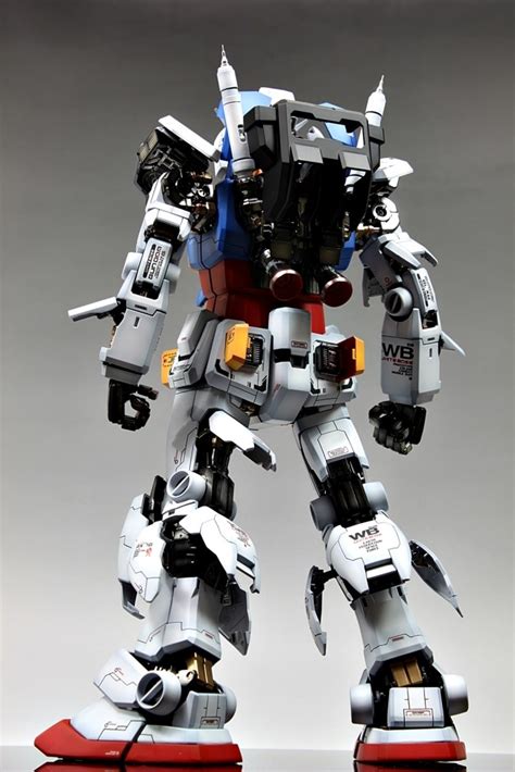 Head unit can light up. PG 1/60 RX-78-2 Gundam: Improved, Painted Build. Full ...
