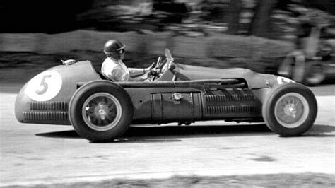 Noch in dieser saison testet die formel 1 einen neuen modus an den samstagen dreier rennwochenenden als ersatz für das qualifying. Formel 1 1952 - Teams & Fahrer