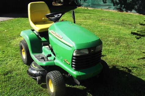 John Deere Lt166 Lawn Tractor Lawn Mower Ride On Lawnmower For Sale
