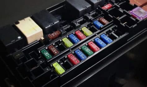 10 Best Fuse Boxes Reviewed And Rated In 2023 Galvinpower