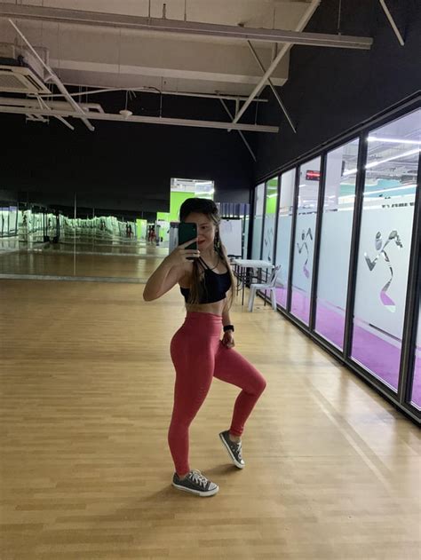 Over 18 Just Another Gym Selfie—leg Workout Rselfie