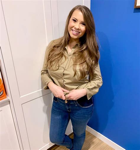 Pregnant Bindi Irwin Loves Maternity Jeans Says Shes Never Going Back
