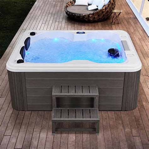 4 Person Hot Tub With Lounger