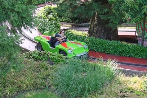 Zabawa dla małych i dużych.atrakcja otwarta również zimą. Silverstone Piste - Europa-Park | Freizeitpark-Welt.de