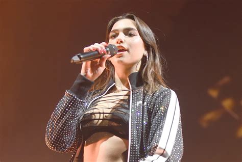 Dua Lipa Review Singer Leaps To Stardom With Her Brand Of Glitter Free