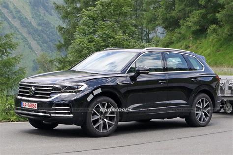 Vw Touareg Getting Ready For Its Facelift With Updated Tech And Styling