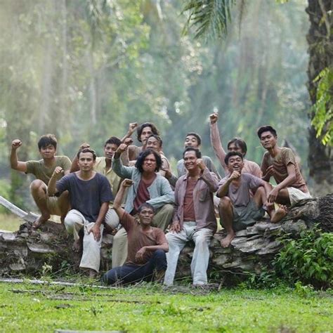 Dom (jefri nichol), remaja yang sedang mencari jati diri, mencoba segala cara untuk mencapai mimpinya menjadi aktor di jakarta. Rilis Besok, Lihat Akting Puan Maharani di "Naga Bonar ...