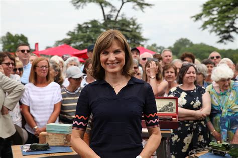 Antiques Roadshow To Be Filmed On Closed Set Say Bbc
