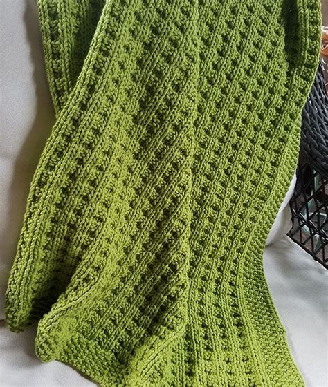 Free Knitting Pattern For Easy 4 Row Repeat Cuddly Baby Blanket Knit