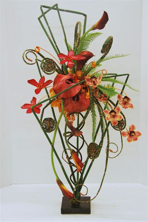Pin By Cindy Clark On Flower Art Floral Art Arrangements Unique