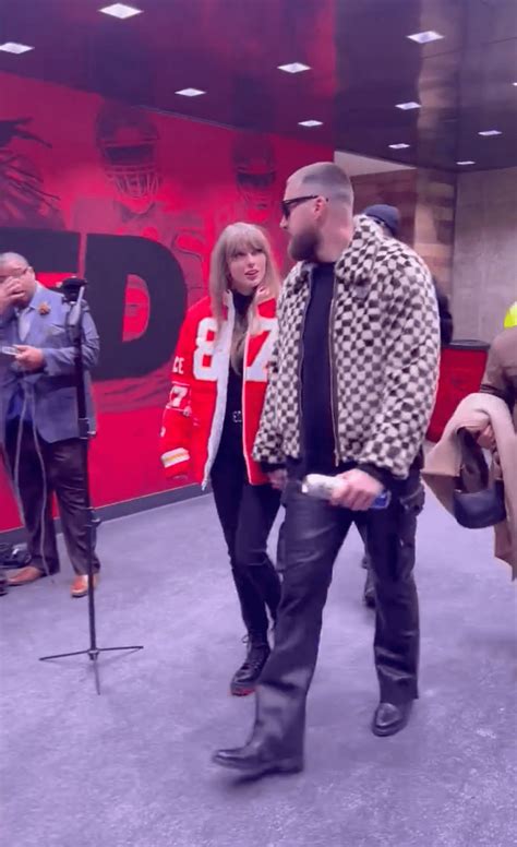 Taylor Swift And Travis Kelce Brave Frigid Conditions Hand In Hand