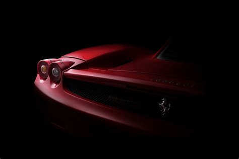 Elle inaugure le moteur v12 de 6 262 cm 3 qu'on retrouve dans tous les modèles v12 de la gamme actuelle. Ferrari Enzo fine art photography (FDL technique) on Behance