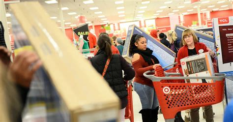 retailers have high hopes as black friday shopping kicks off for weekend