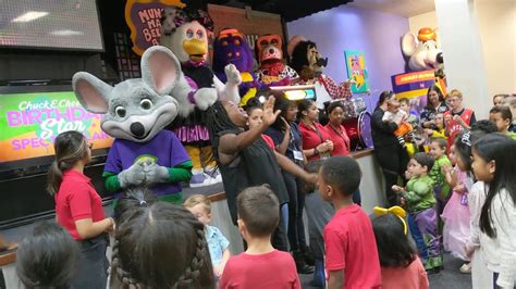 Birthday Party At Chuck E Cheese Youtube