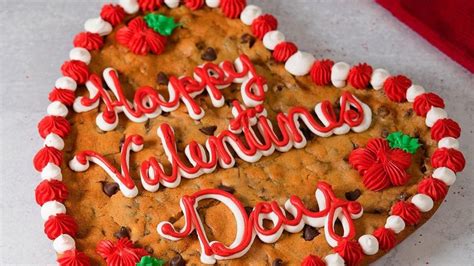 Personalized Heart Shaped Cookie Cakes The Star District