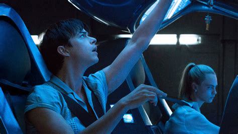 Besson S Dazzling But Dull Valerian And The City Of A Thousand Planets