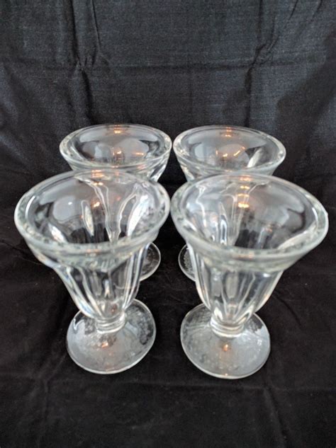Vintage Clear Glass Footed Ice Cream Sundae Dessert Dishes Weave Design Foot Pottery