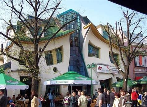 When we came across the 'crooked house' in sopot, poland, which was designed as an homage to children's book illustrator jan marcin szancer's works found on the town's popular monciak street, the crooked house attracts tourists from all over. The Crooked House in Sopot, Poland: Coming from the Fairy ...