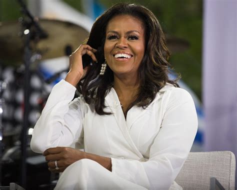 11 Life Lessons We Learned From Michelle Obama S Becoming Essence