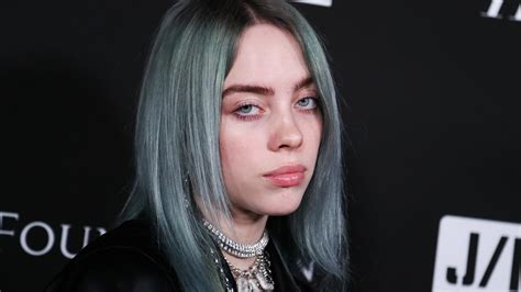 Billie Eilish Age And Height 2019 How Old And Tall Is She Now
