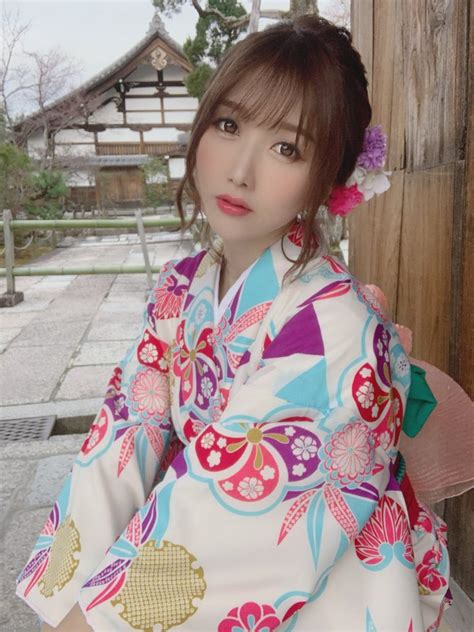 Beautiful Hibiki Otsuki Kimono Picture Collection R18 Japan Adult