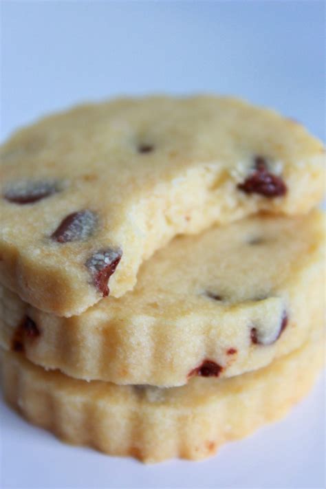 Chocolate Chip Shortbread Recipe Featured By Top Us Food Blog