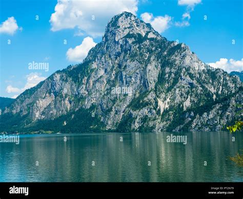 Lake Traunsee Hi Res Stock Photography And Images Alamy