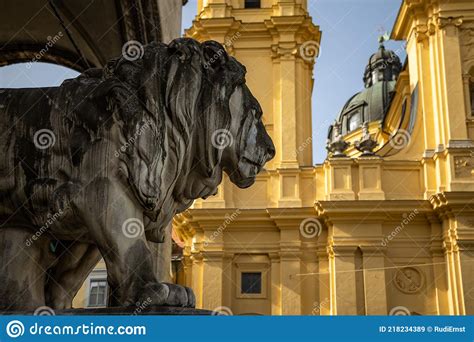 The Statues Of Lions In Front Of The Field Marshall S Hall In Munich