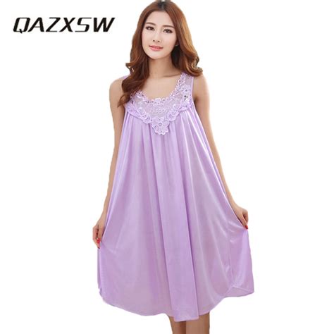 Qazxsw 2018 Summer Imitation Silk Sexy Spaghetti Strap Nightgown Solid Lace Appliques Hem Home