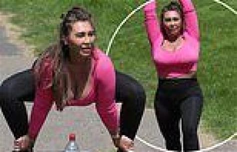 Lauren Goodger Shows Off Her Curves While Working Out In The Park After Her Ex Trends Now