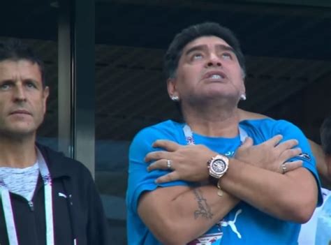 A dos semanas de la muerte de diego maradona es infinita la cantidad de información y datos que es una persona que conoce como nadie los misterios y los secretos de diego maradona, sobre todo. FIFA World Cup 2018: Watch animated Diego Maradona grab ...