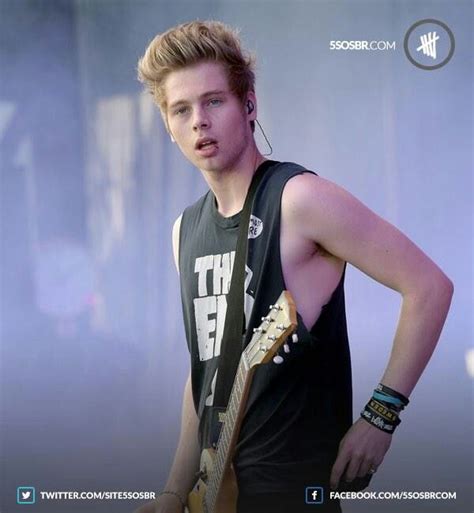 17 Best Images About Luke Hemmings On Pinterest Ash Ashton Irwin And 5 Seconds Of Summer