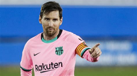 Man City Could Tempt Lionel Messi With Pre Contract Offer Before Barcelona Talks Paper Round