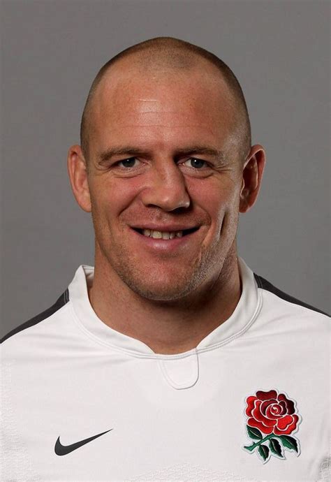 Mike tindall is an english former rugby player who married the queen's granddaughter, zara 7 things to know about mike tindall. Mike Tindall sports a new profile as his famously wonky ...