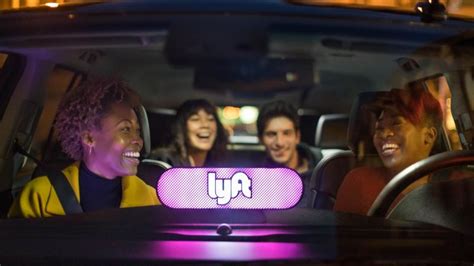 Lyft To Give Some Drivers 10000 In Bonuses Or The Option To Buy