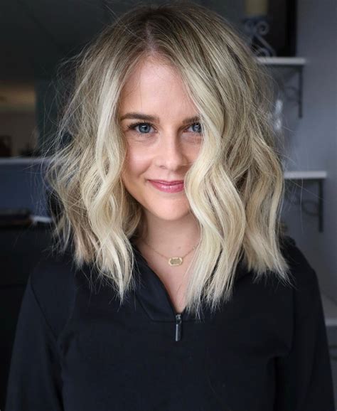 23 Gorgeous Dishwater Blonde Hair Ideas For 2023