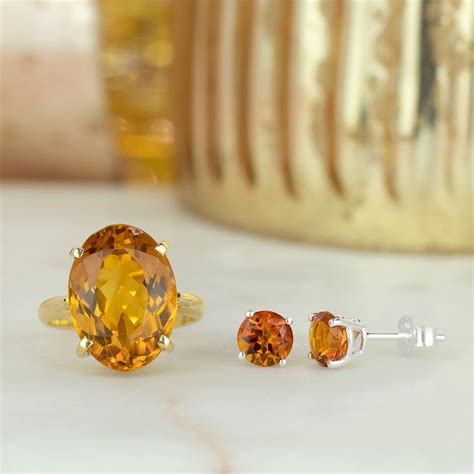 The True Meaning Behind Novembers Birthstones Citrine And Topaz
