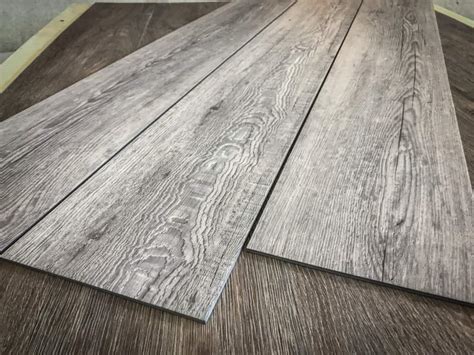 10 Best Gray Vinyl Plank Flooring Options In 2022