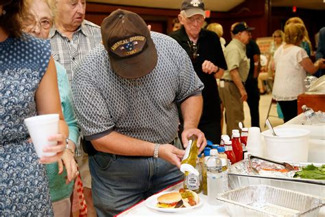 Veterans Enjoy Barbecue In Franklin Square Herald Community
