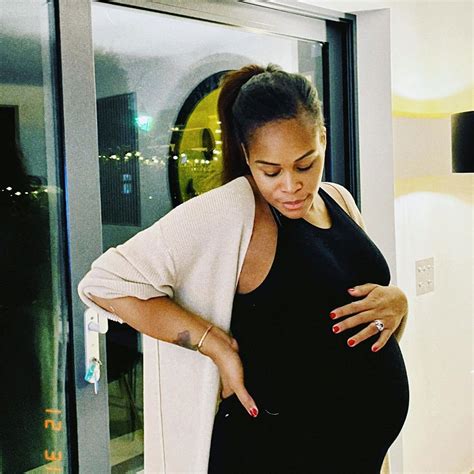 Pregnant Celebrities Showing Baby Bumps In 2022 Photos Us Weekly